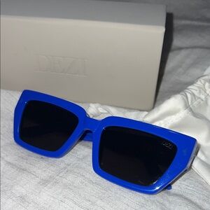 DEZI Switch Blue Sunglasses
